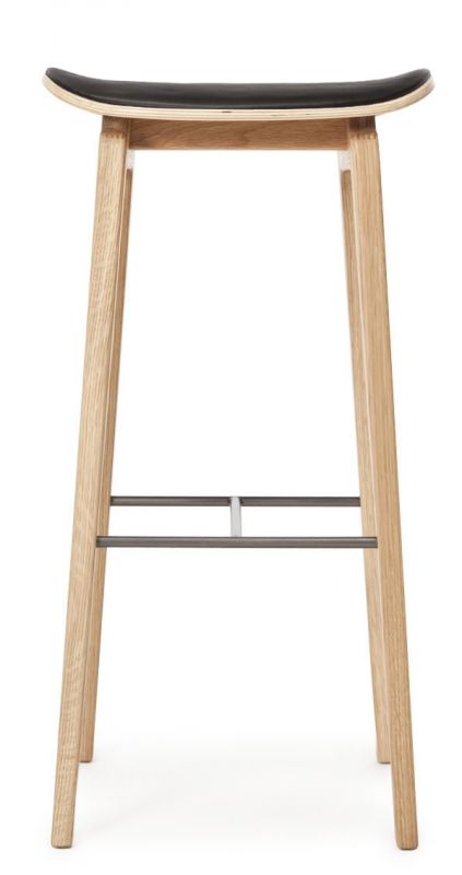 NY11 Barhocker aus Eiche natur mit schwarzem Lederpolster, 75 cm hoch.